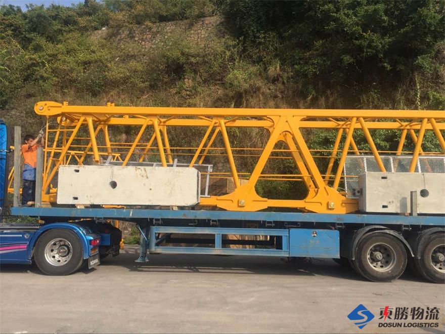 四川吊機平臺運輸到香港物流；大件貨物運輸到香港；大型貨物運輸到香港