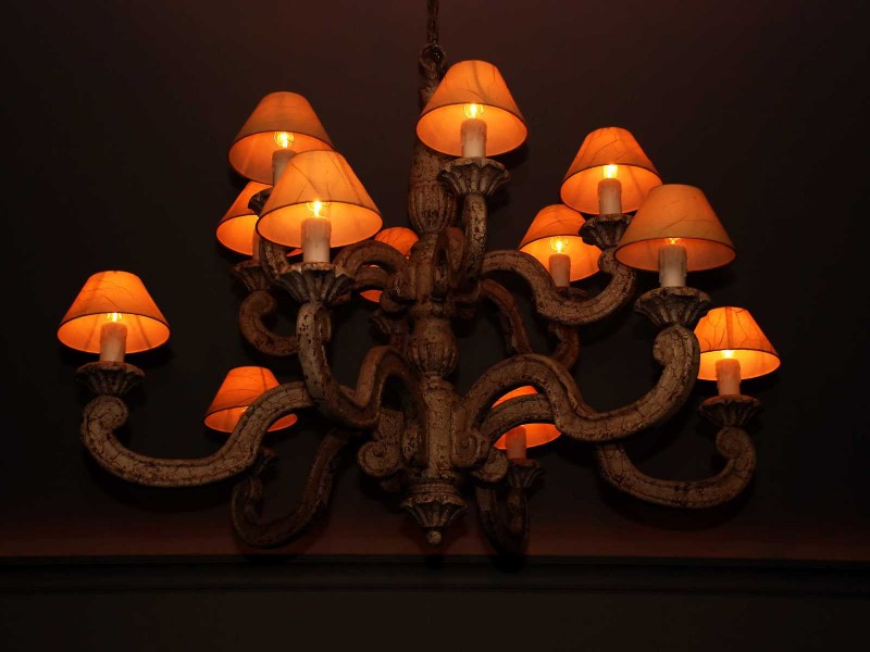 燈具從中山運輸到香港的案例