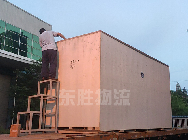 香港一日游中港平板車運輸案例，深圳東勝物流中港平板車運輸案例圖